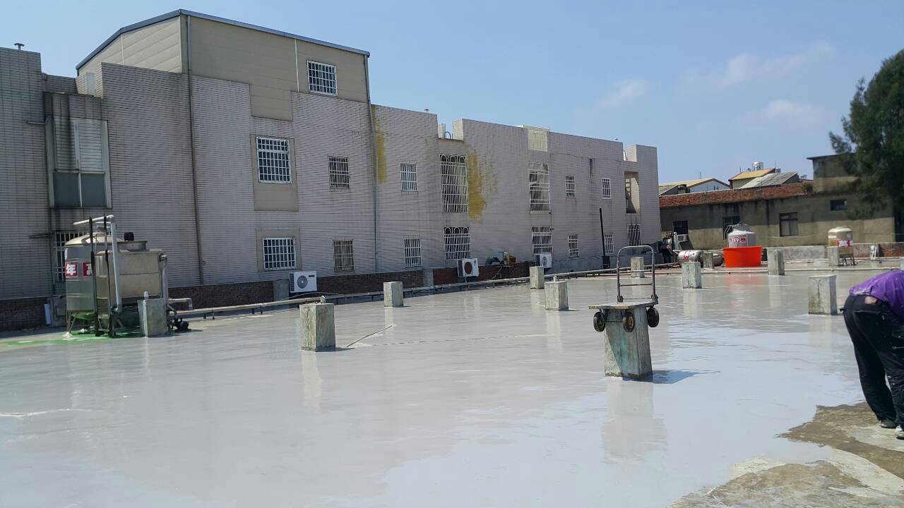 新竹屋頂防水-屋頂大面積彈性塗膜