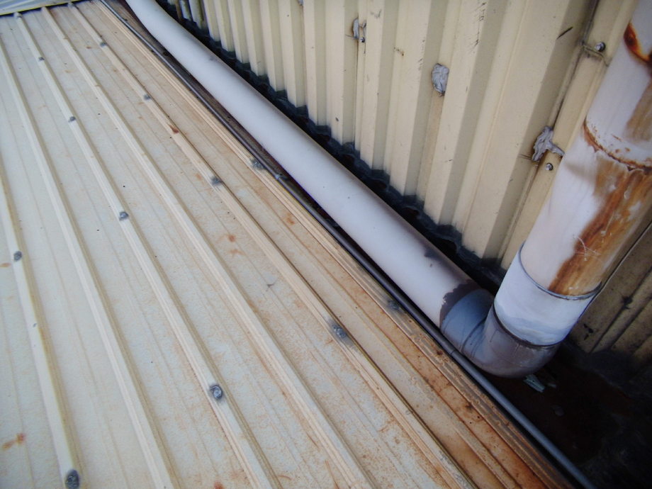 新竹屋頂防水-金屬浪板天溝補強止漏